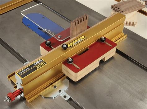 universal box joint jig